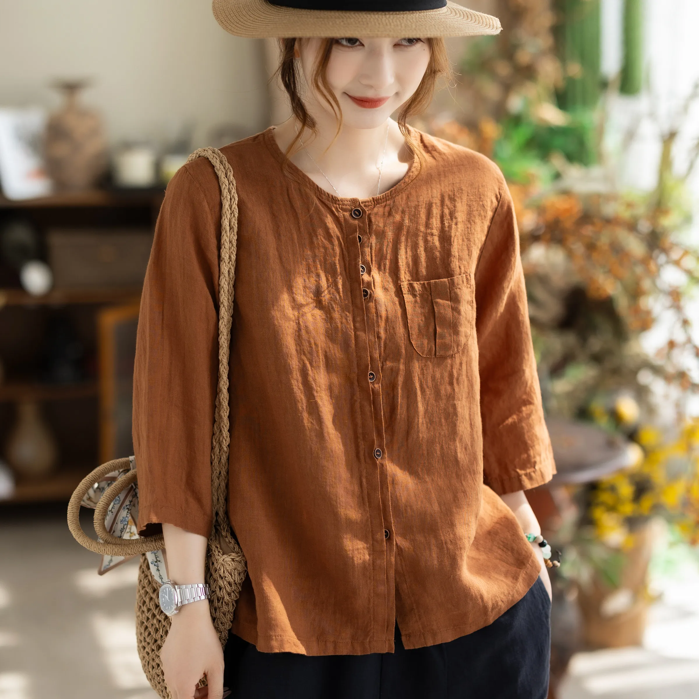 

plus Size Cotton Linen Shirt Women's Fashionable Summer New Loose Top Button up Classic Style Comfortable Fit round Neck Card...