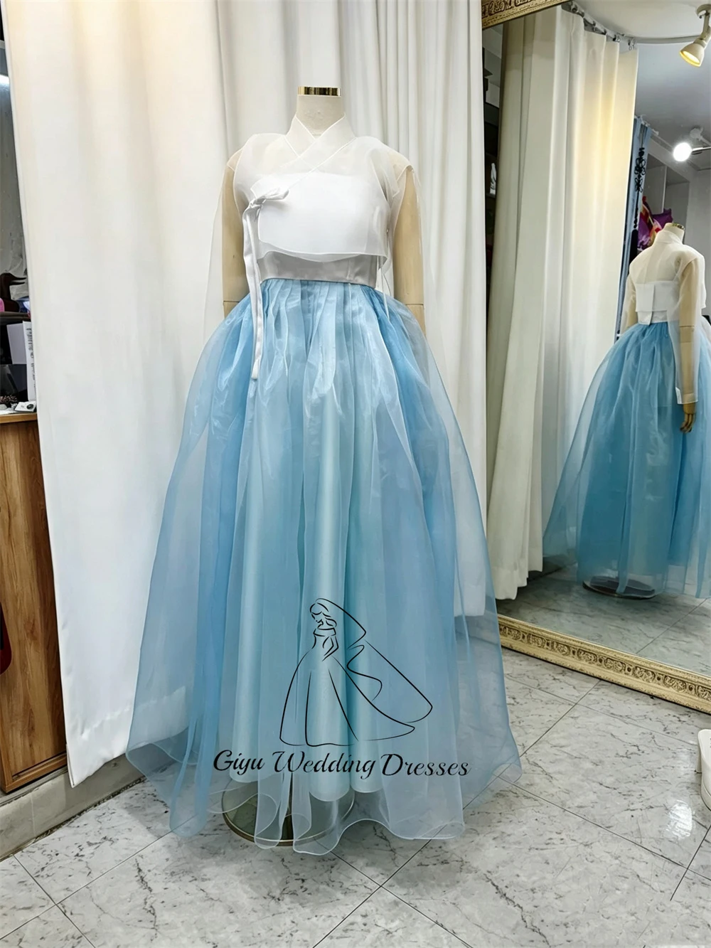 فستان سهرة كوري مخصص من جيو، ف - مراجعة Hanbok Modern Set وسعره