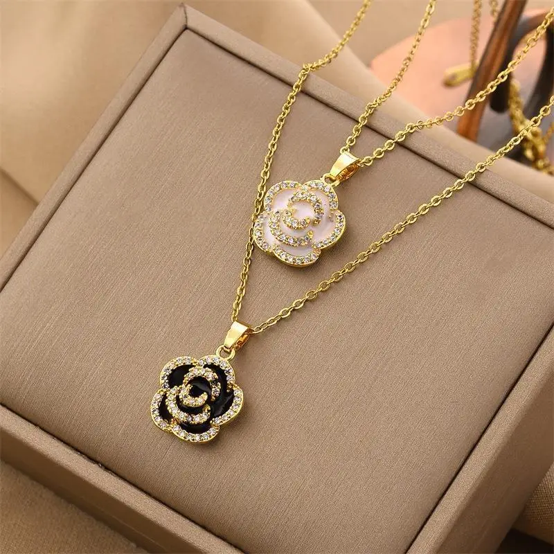 Classic French Fashion Luxury Huashan Camellia Pendant Titanium Steel Necklace Women\'s Banquet Jewelry Necklace