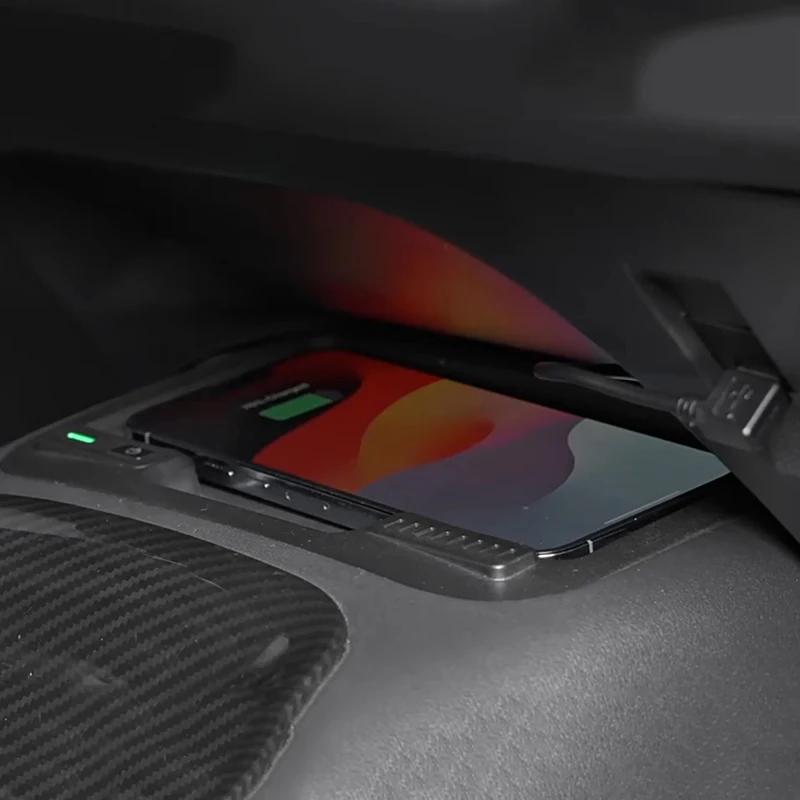 10W Car wireless charger phone charger charging holder for Toyota Corolla Levin 2019 2020 2021 2022 2023 2024