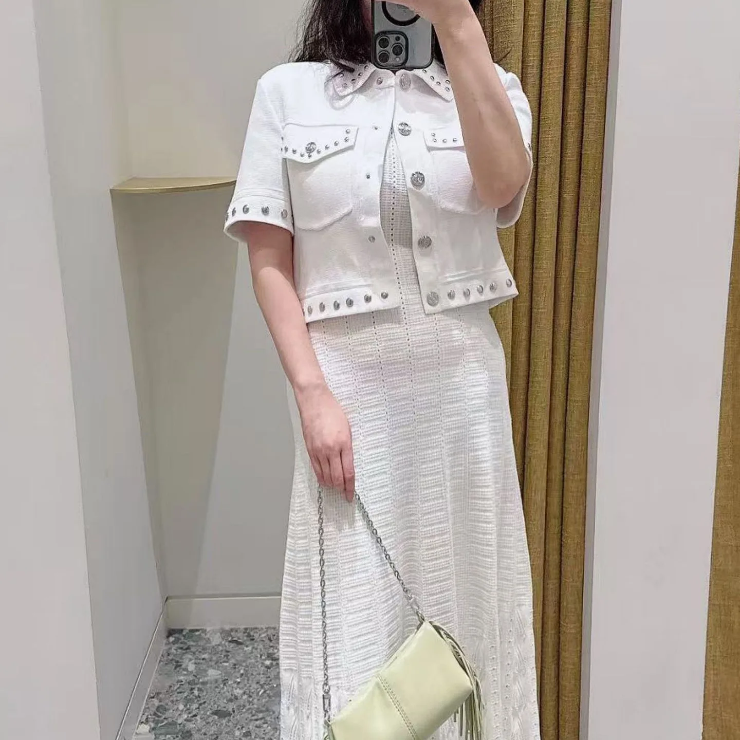 

M Home 2025 Summer New Sle ort Sve Open Cardigan White Ele Faionable Versatile Decorative Rivet Turn-down Collar