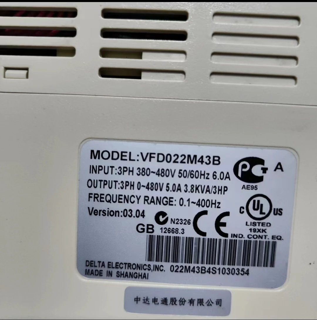 VFD022M43B Used inverter 2.2kW 460V 3PHASE operating function OK