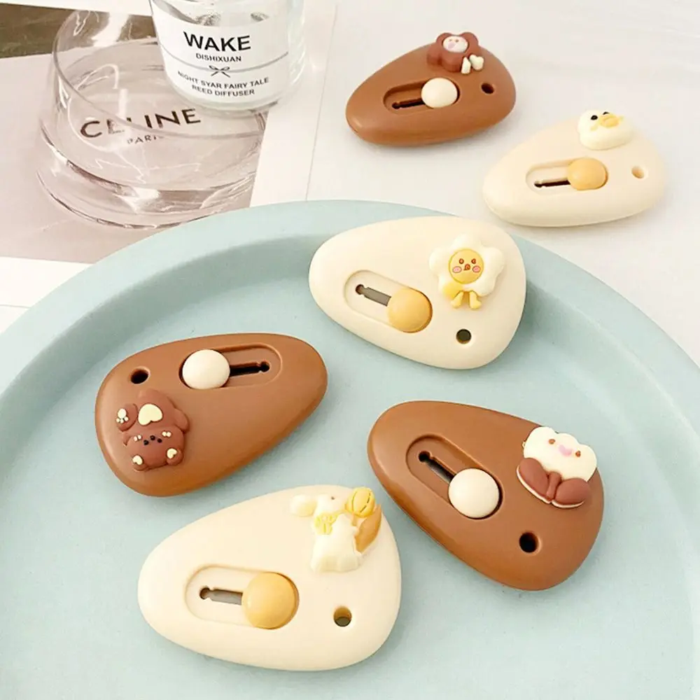 High-quality Retractable Paper Cutting Cutter Cartoon Mini Carton Opener Portable Letter Opener