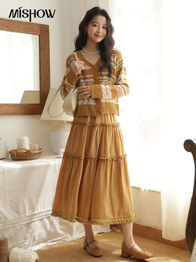 MISHOW femmes rayé Cardigan 2025 automne nouveau rétro jaune col en v manches longues simple boutonnage court pull manteaux MXE44Z2516