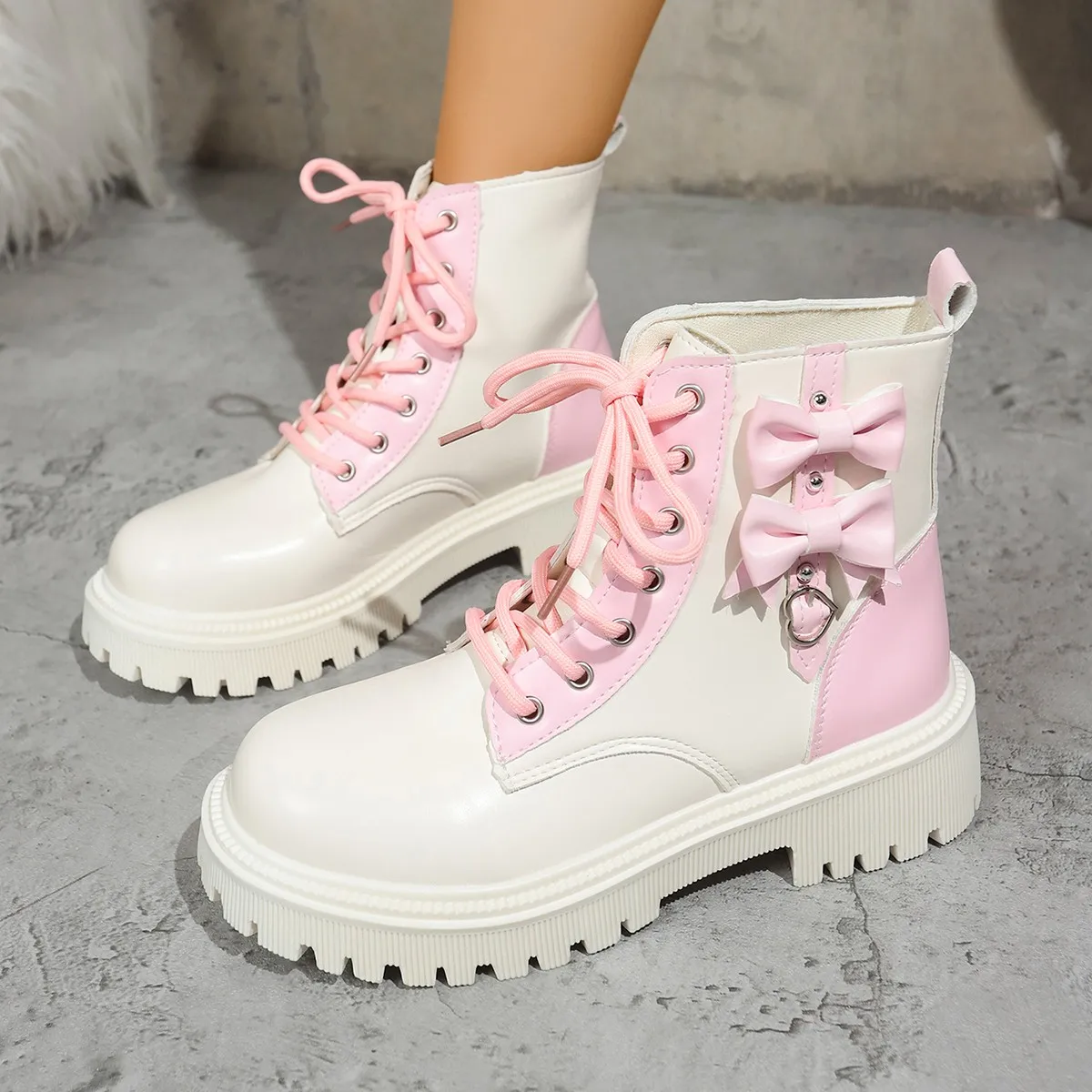 Süße Rosa Schleifenknoten-Stiefeletten in Mischfarben für Damen, Herbst 2026, mit Dicker Sohle, Schnürung, Candy-Punk-Stil und Metalldekoration, Größe 42 – Detail 4