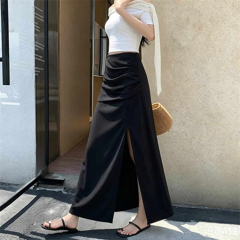 YZJNH 2026 Summer New Half length Skirt Drop Feeling A-line Retro Split Hip Wrapping Skirt Oil Painting Floral Print Skirt
