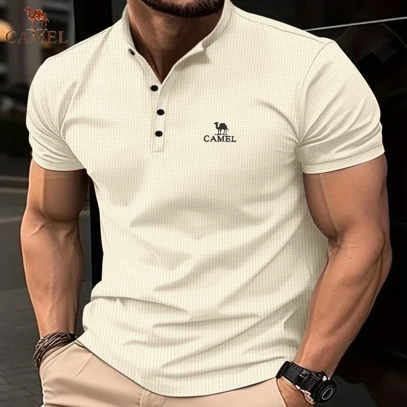 High End Embroidered CAMEL Stand Up Collar Waffle Polo Shirt Summer Men\'s Fashionable Casual Henry Short Sleeved T-shirt Top