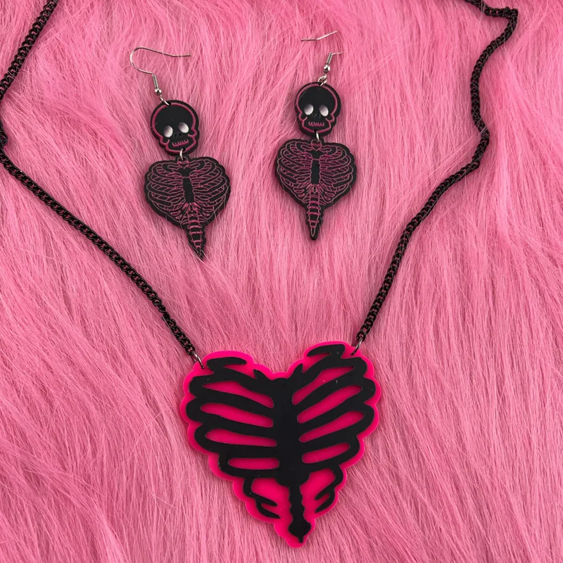 2021 Exaggerated Halloween Fashion Skull Hot Pink Acrylic Pendant Necklace Cool Punk Night Club Party Acrylic Necklace for Women