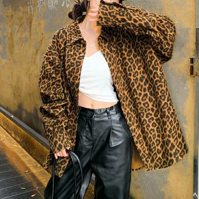 Korejepo Hong Kong Style Coats Retro Leopard Print Jacket Women Lapel Long Sleeved Shirt Autumn Coat Loose Medium Long Top