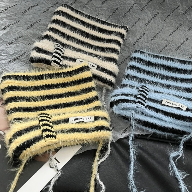 Japanische Niedliche Gestreifte Katzenohren-Plüsch-Strickmütze für Frauen, Warm und Süß für den Winter, Vielseitig Einsetzbar mit Schnürung und Ohrenschutz – Detail 6