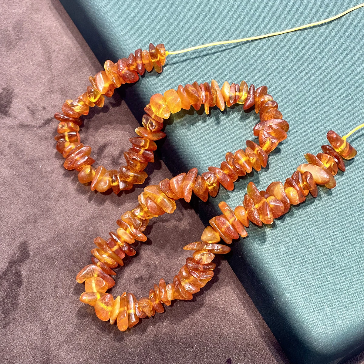 Natural Amber “Hua Po” Free-Form Chipped Stone Bead3x14mm for Women Gift Jewelry Make Supplies DIY Necklace Earrings Accessories