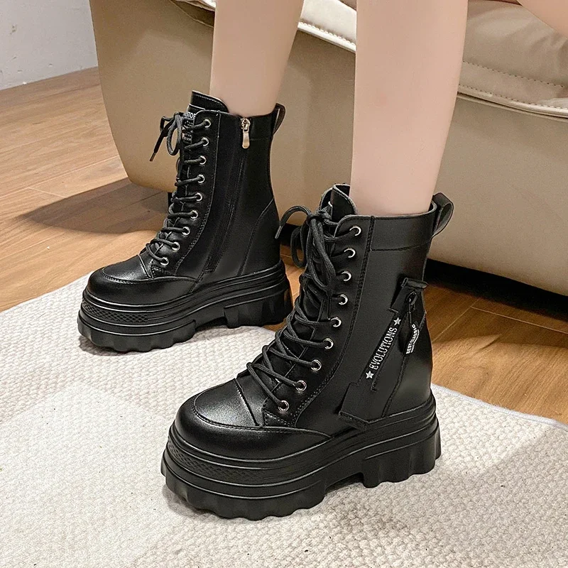 Sepatu bot pendek Chunky untuk wanita, sepatu bot kulit hak tebal musim gugur musim dingin, sepatu bot Punk bertali model baru 9.5CM