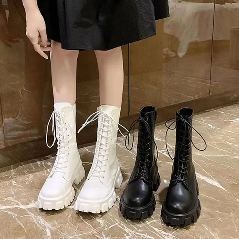 Small height Martin boots British style high-top women\'s shoes 2024 autumn and winter thick bottom plus velvet white boots