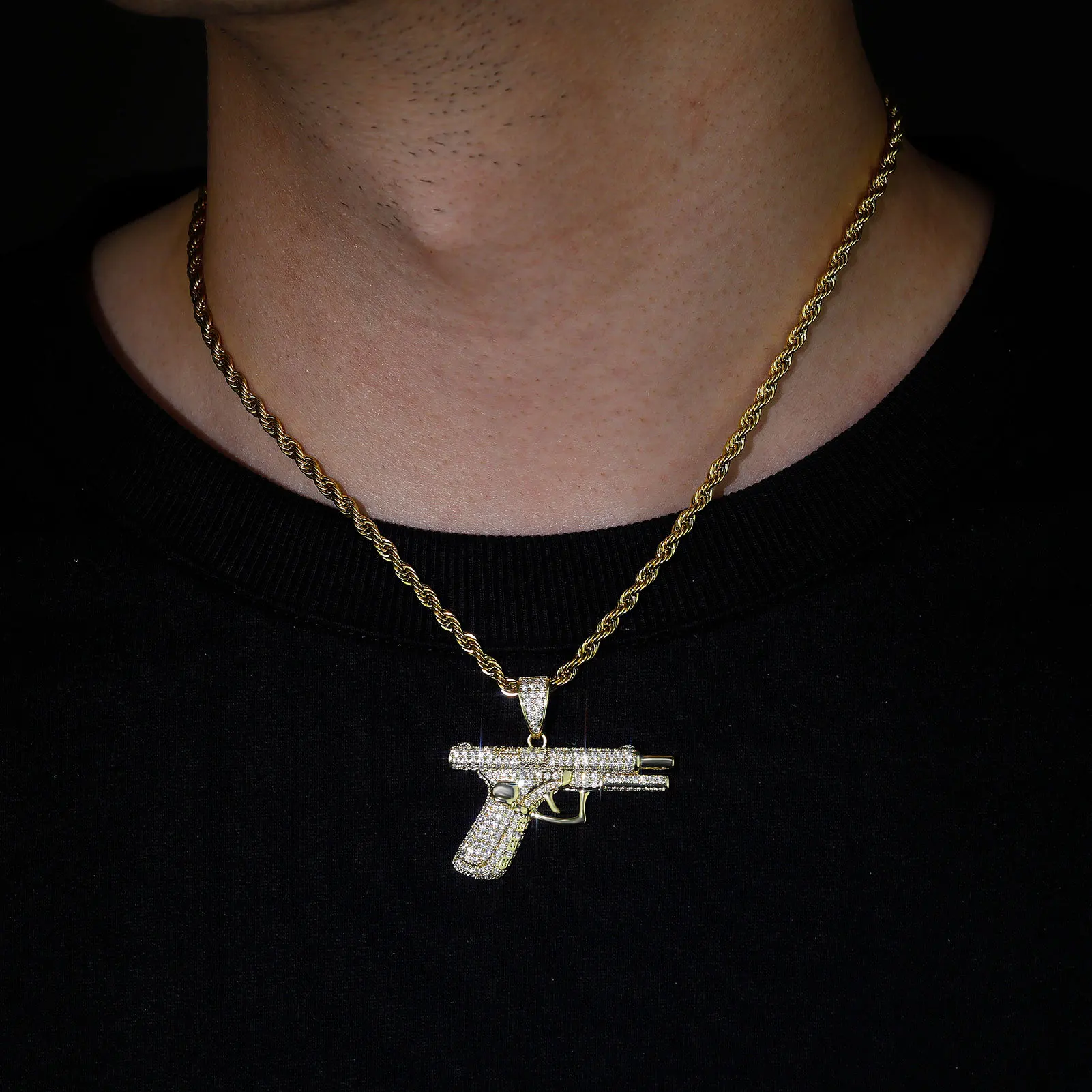 European and American necklace, hip-hop small pistol necklace, creative diamond inlaid zircon machine gun, trendy men's accessor view 2