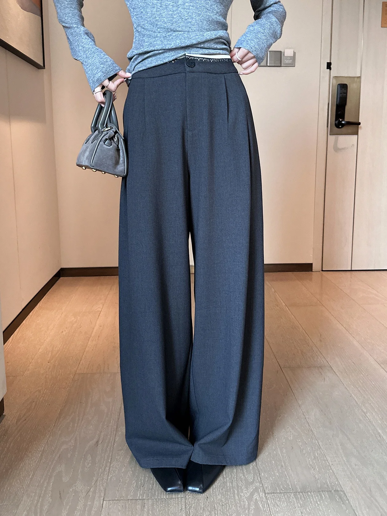Pantaloni da Completo a Vita Alta da Donna, Nuova Collezione Primavera 2026, Eleganti e Semplici, Morbidi e Fluidi, a Gamba Dritta, Lunghi, per il Lavoro