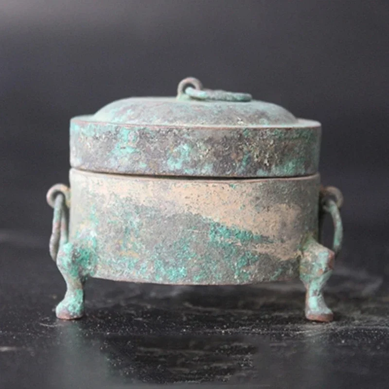 Collection of Old Chinese Bronzes, Retro Han Dynasty, Three-legged Ware Decoration, Small Decoration of Aromatherapy Burner
