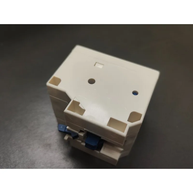LA6DK10 Mechanical Interlocking Auxiliary Module LA6DK10M 220-240V FOR Schneider