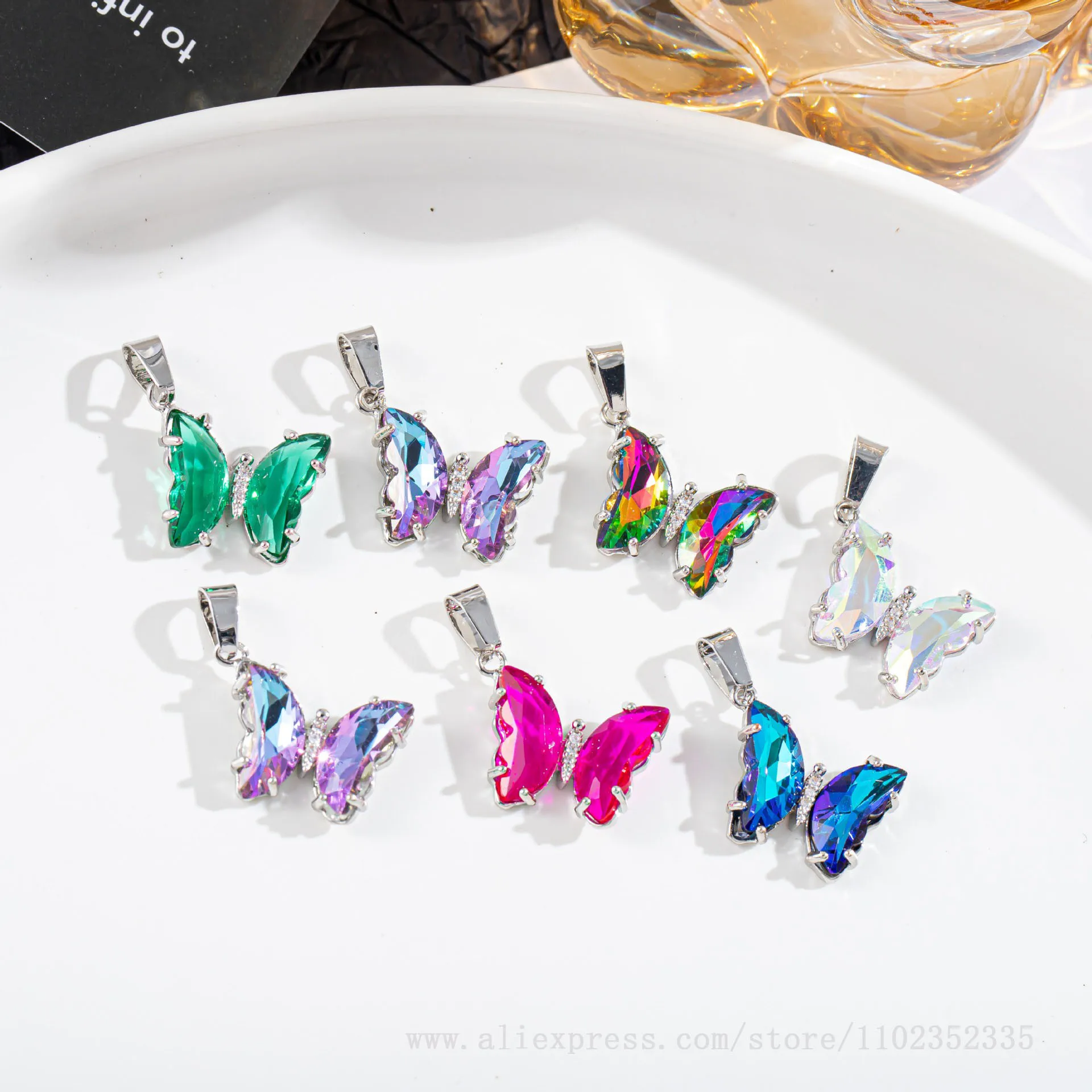 20pcs/ Bag  Fashion Illusionary Aurora Butterfly Pendant DIY Necklace Bracelet Earring Accessories