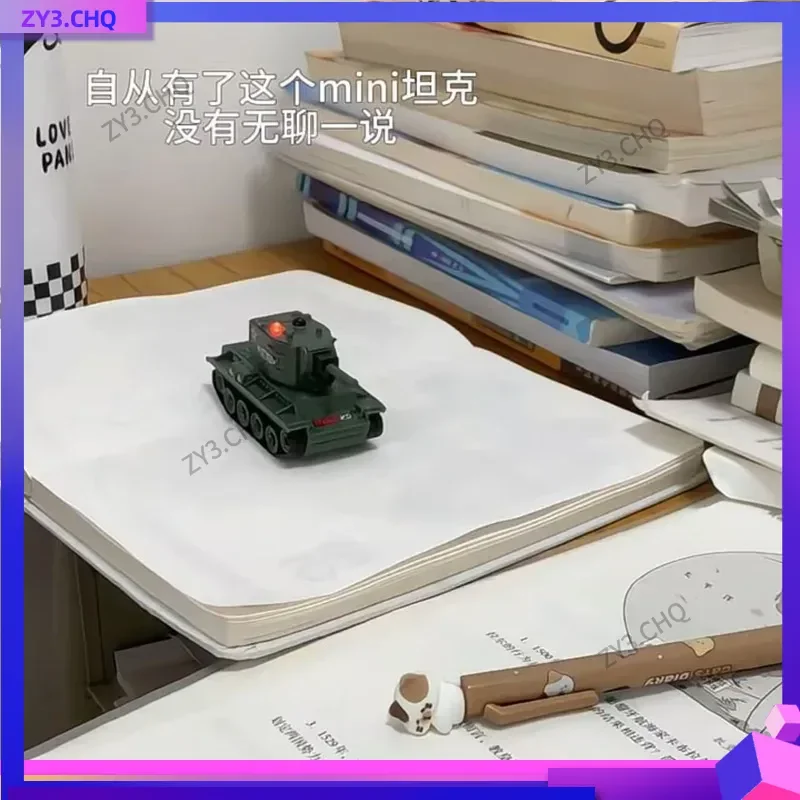 รถถังบังคับวิทยุขนาดเล็ก สร้างสรรค์ สมจริง ชาร์จไฟได้ รถออฟโรด บังคับด้วยอินฟราเรด ของขวัญสำหรับแฟนหนุ่ม