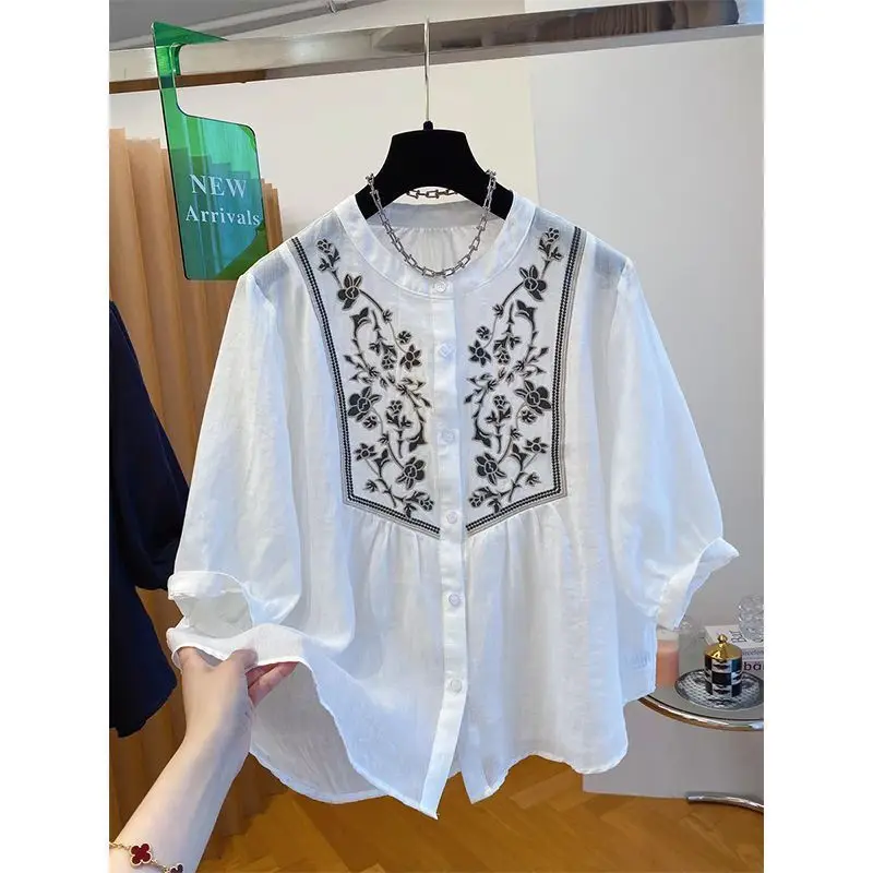 

Summer New Arrival Hot Sale Literary Retro Flower Embroidered Thin Cotton Linen Women's Plus Size Loose Casual Top