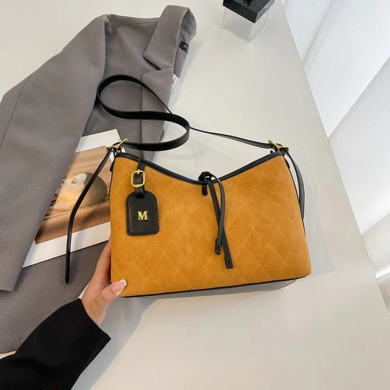 

Women's Crossbody-Bag Made Of Marigold-Patterned Leather Boasting Casual Paris High-End Neat Daily Style​