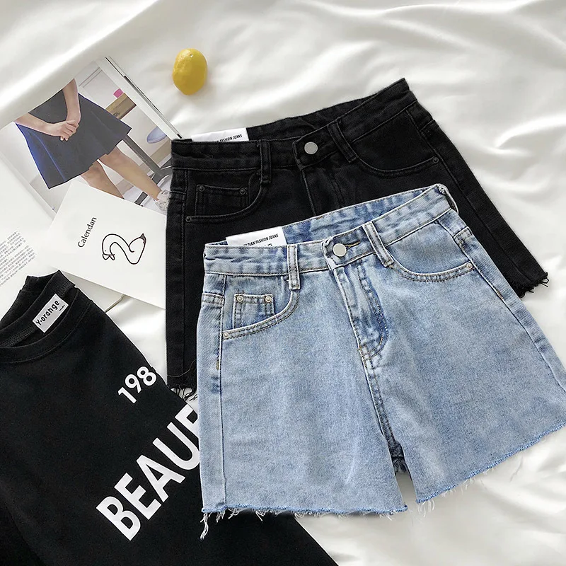 

Джинсовые шорты с высокой талией для женщин, летние, свободного кроя, с эффектом похудения. Новые модные шорты с рваным краем 2021 года для активного отдыха.