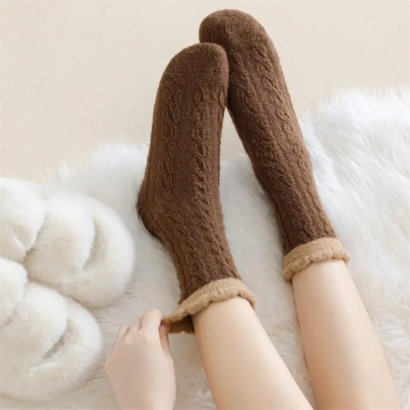 

5 Pairs 2025 Thick Fuzzy Women's Mid-Calf Socks Winter Fleece Warm Cozy Sleeping Socks Casual Floor Socks Hosiery High Quality