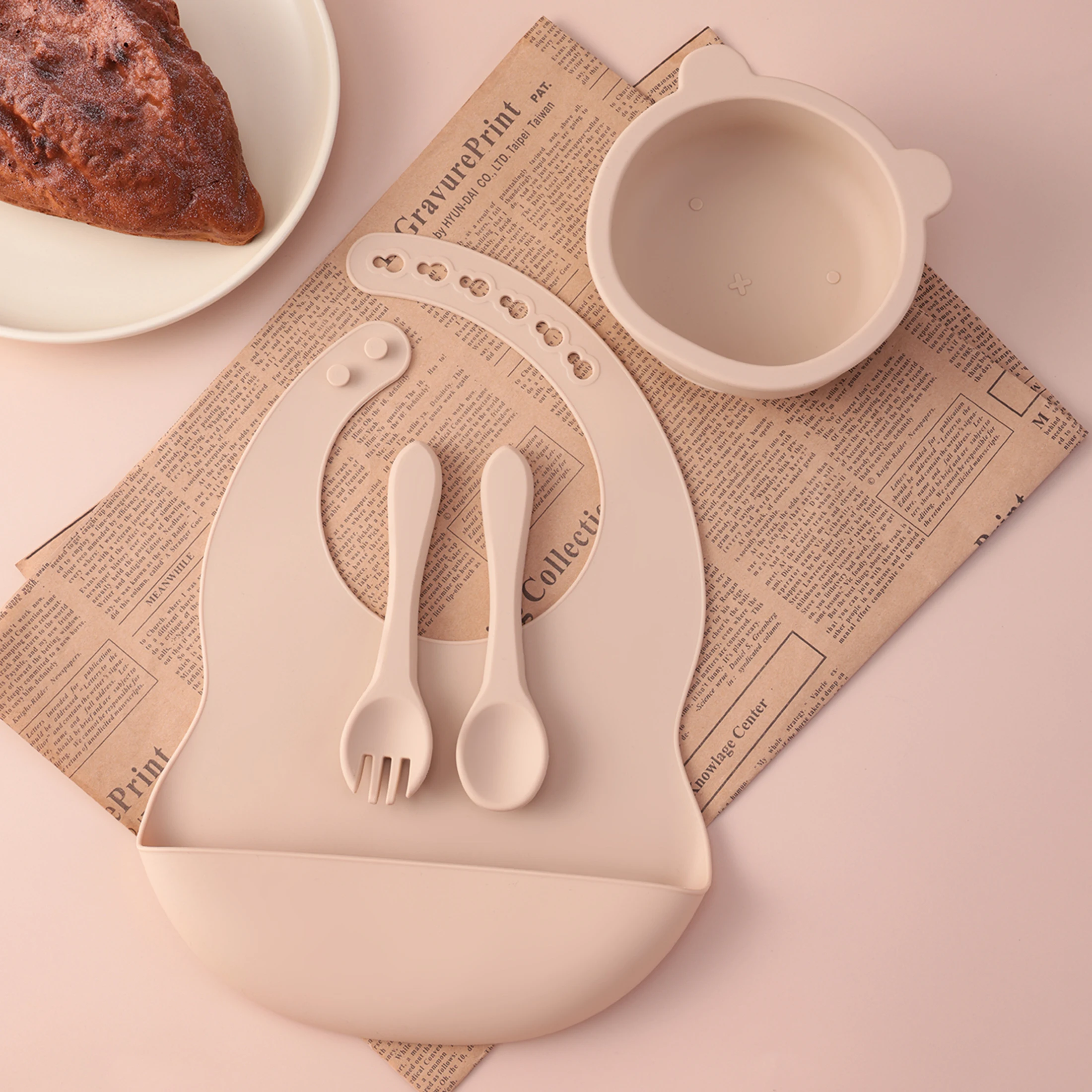 4PCS Silicone Baby Feeding Set Suction Bowl Spoon Fork With Bib Toddler Mealtime Essentials BPA Free Soft Dish Baby Stuff