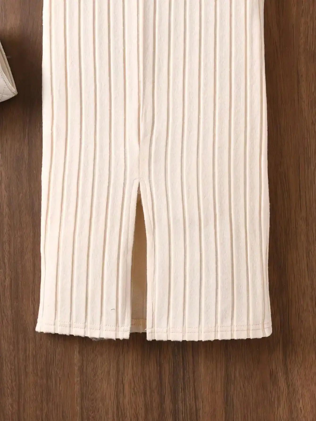 Elegantes Einfarbiges Gestricktes Off-Shoulder Kleiderset für Junge Mädchen Trägerloses Top mit Gerader Hose – Detail 7