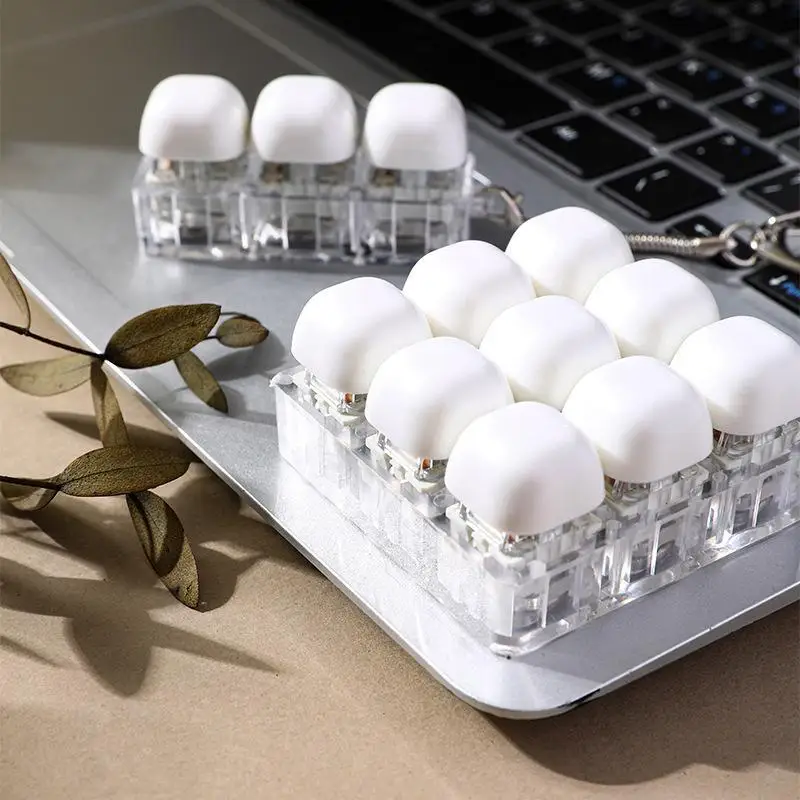 4/3/1Keys Keyboard Keychain Keyboard Decompression Toys With LED Light Finger Keyboard Clicker Toy DIY Button Stress Relief Toys