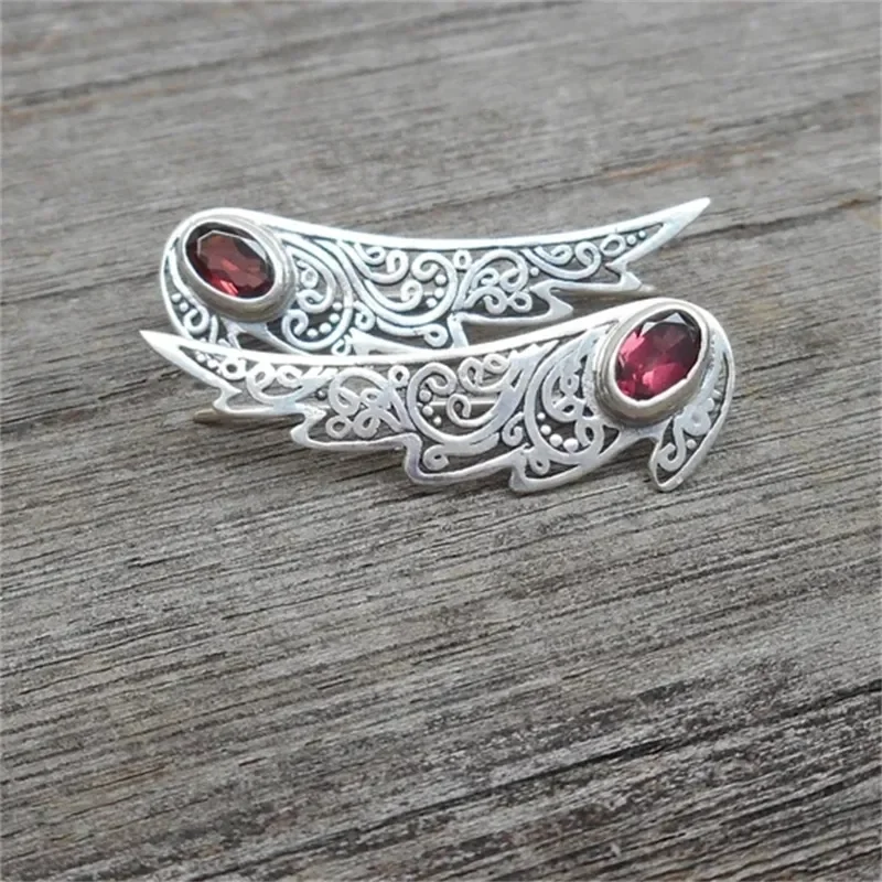 Charm Silver Color Metal Carving Pattern Hollow Earrings Classic Oval Inlaid with Red Stones Dangle Earrings Women Accessories