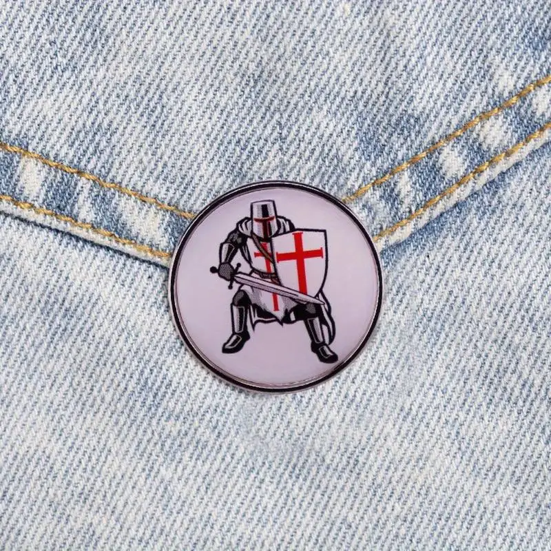 Knights Templar Armor Brooch Crusader Badge Glass Cabochon Dome Bag Clothes Decoration Pin Jewelry Gift