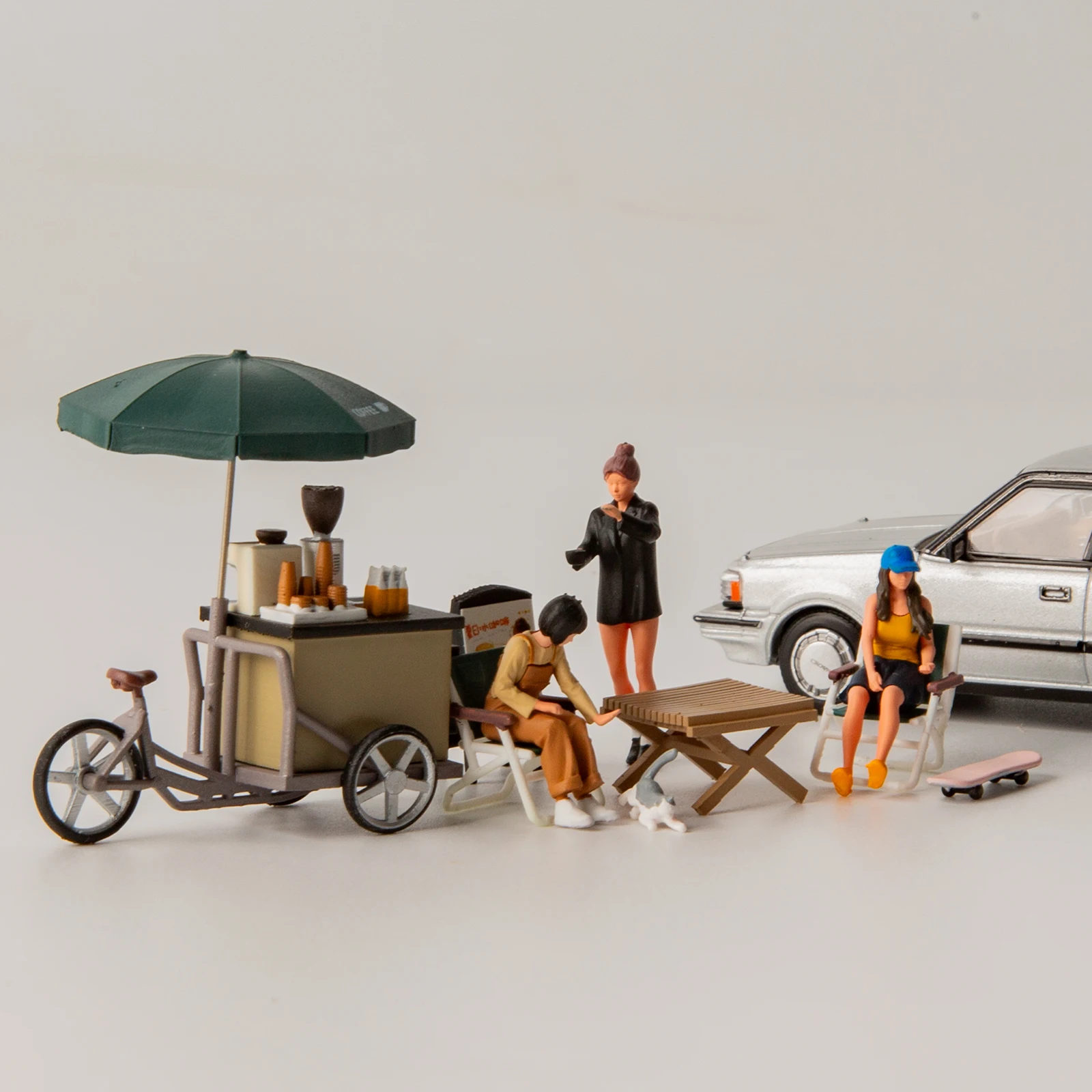 1/64 Resin Painted 3D Printing Street Coffee Truck Leisure Life Boy Girl Cat Dog Skateboard Miniature Figure Model DIY Scene image 5