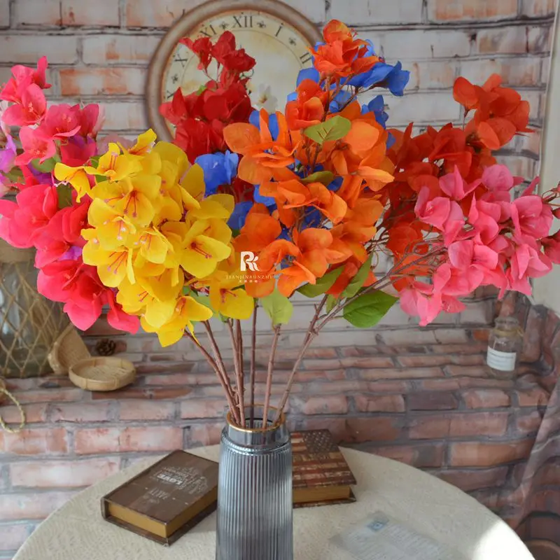 

Одиночная имитация треугольника сливы, свадебная арка, украшение, потолочный реквизит для отеля с листьями вишни