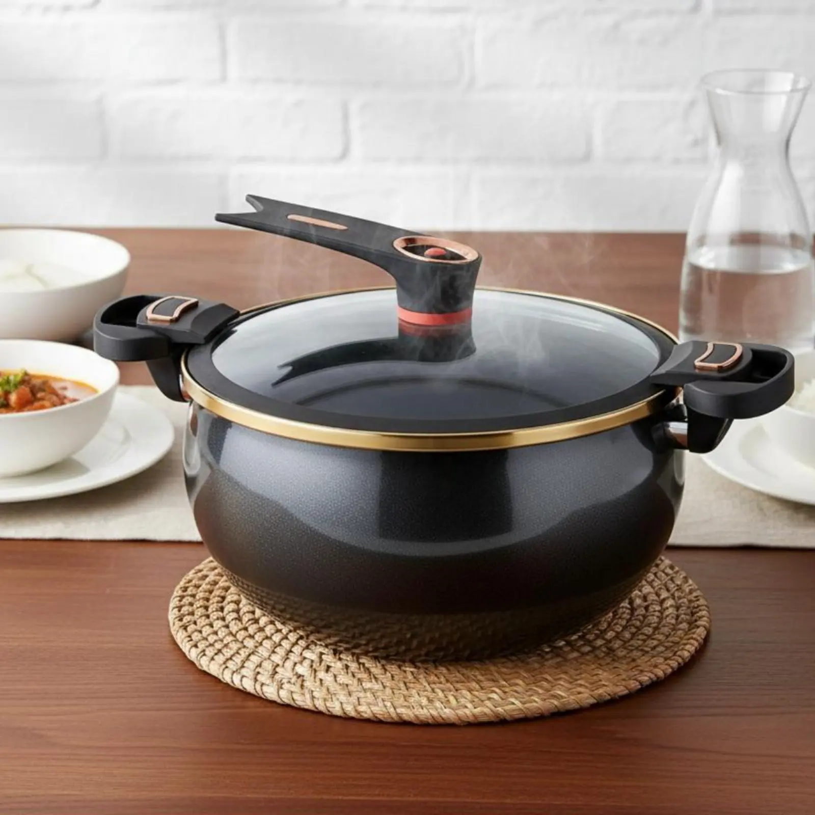 

8 L Enamel Micro Pressure Pot Multi-Functional Micro-Pressure Soup Pot Large Capacity Dutch Oven Locks in Moisture and Freshness