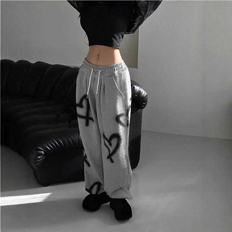 

Spring Ladies Love Sweet Heart Print Sweatpants Drawstring Waist Sporty Hip Hop Y2K Pants Wide-Leg Casual Trousers Loose Autumn