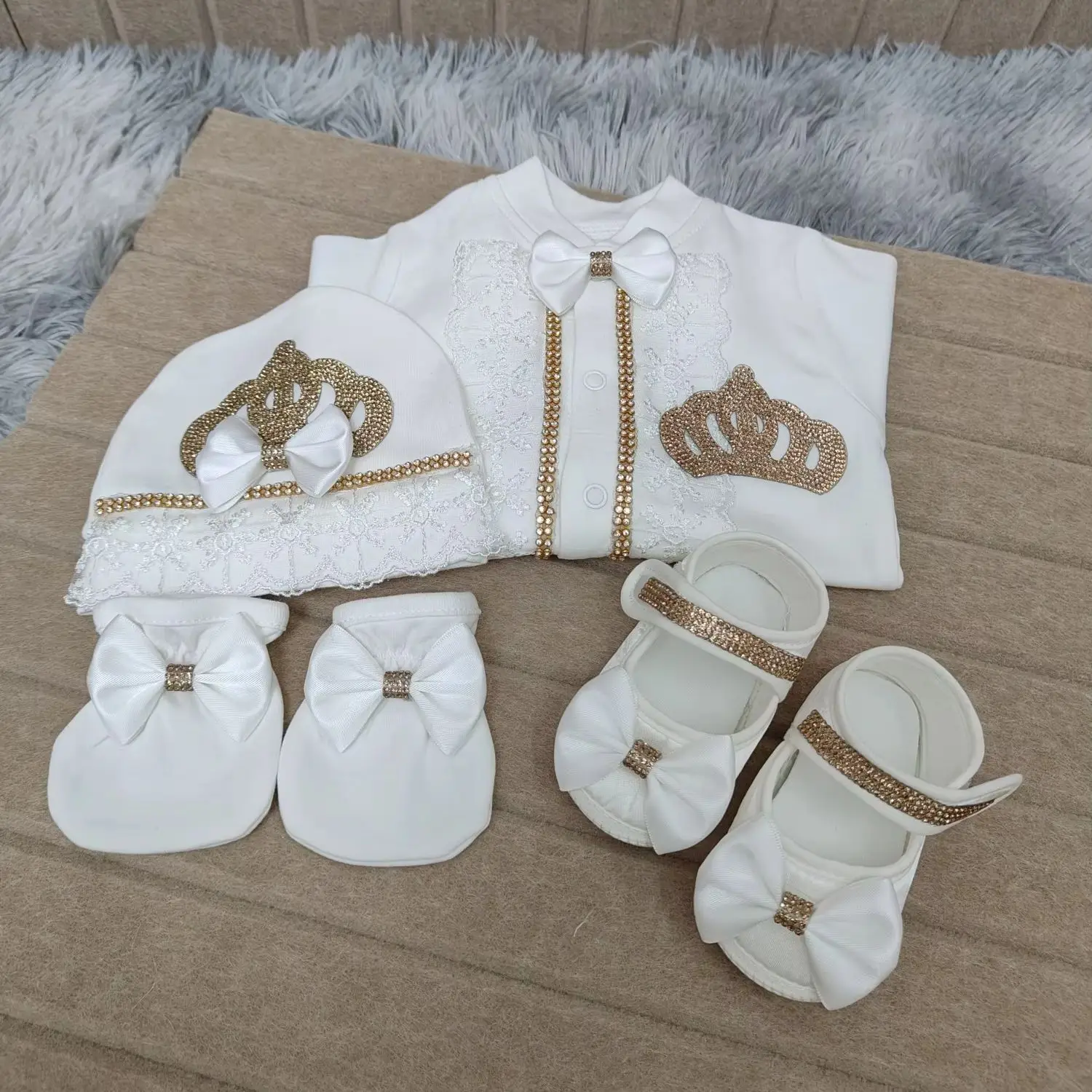 Elegant Princess Baby Girl Birthday Romper Set Sparkly Rhinestone Crown Soft Hypoallergenic Cotton 0-9 Months Daily Wear