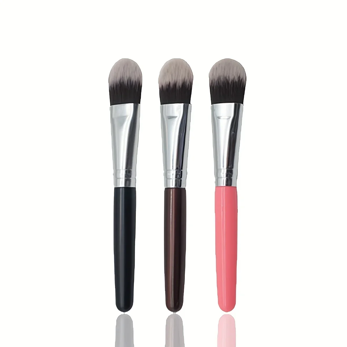 Classic lip-shaped foundation brush, suitable for liquid and cream-based foundation, can create a seamless makeup effect