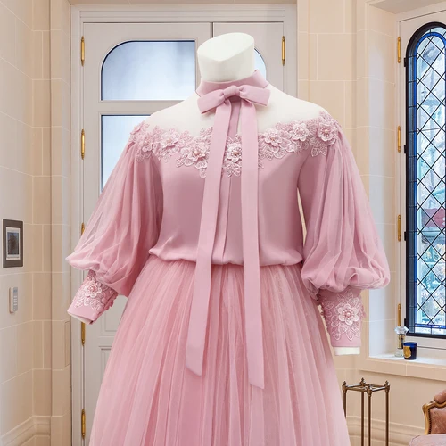 Abbigliamento da festa e vacanza