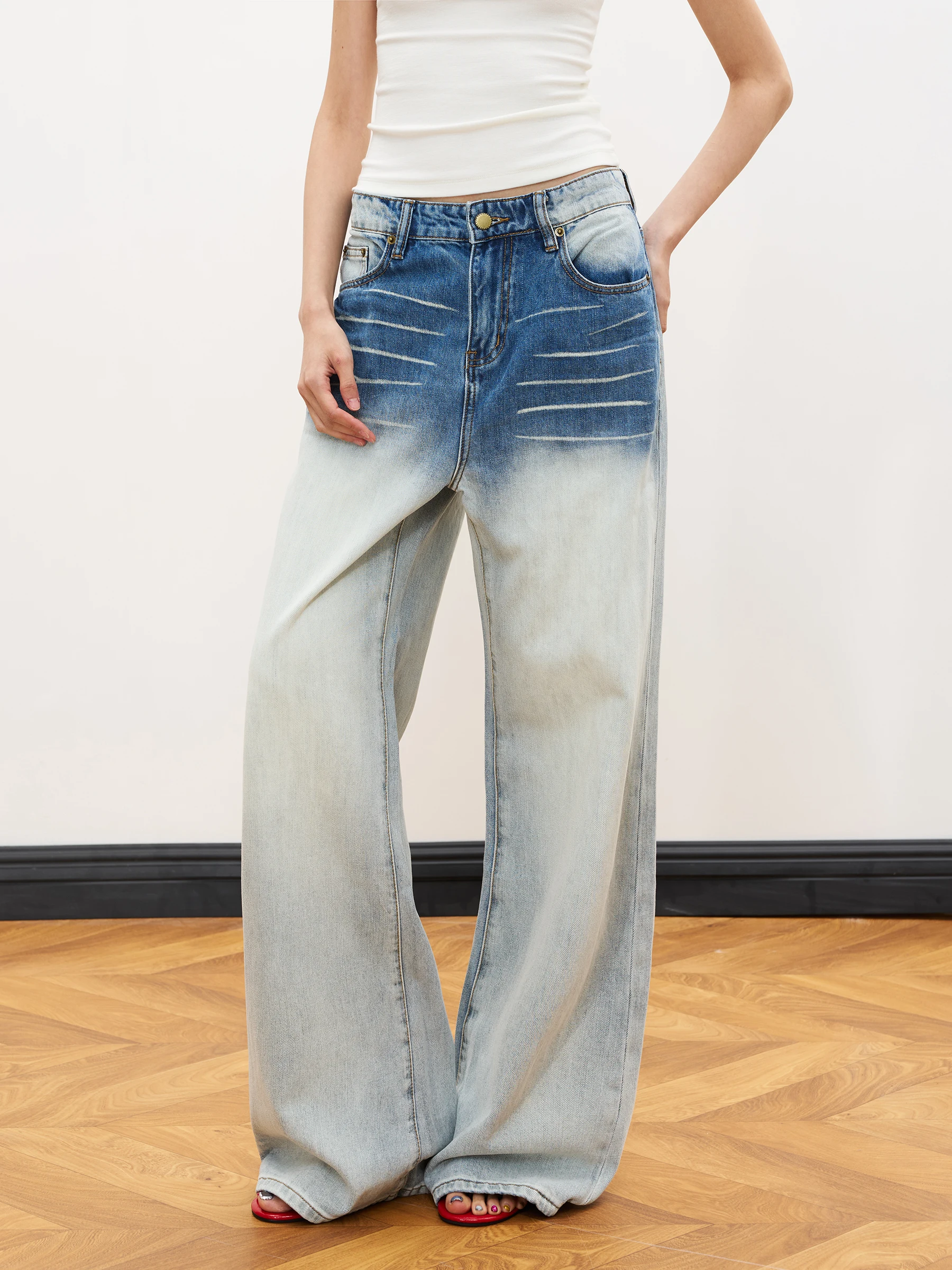 

JUNECUT Vintage Washed Gradient Ruffle Hem Loose Fit American Style Wide Leg Jeans Women's Summer Natural Waist Zipper Closure