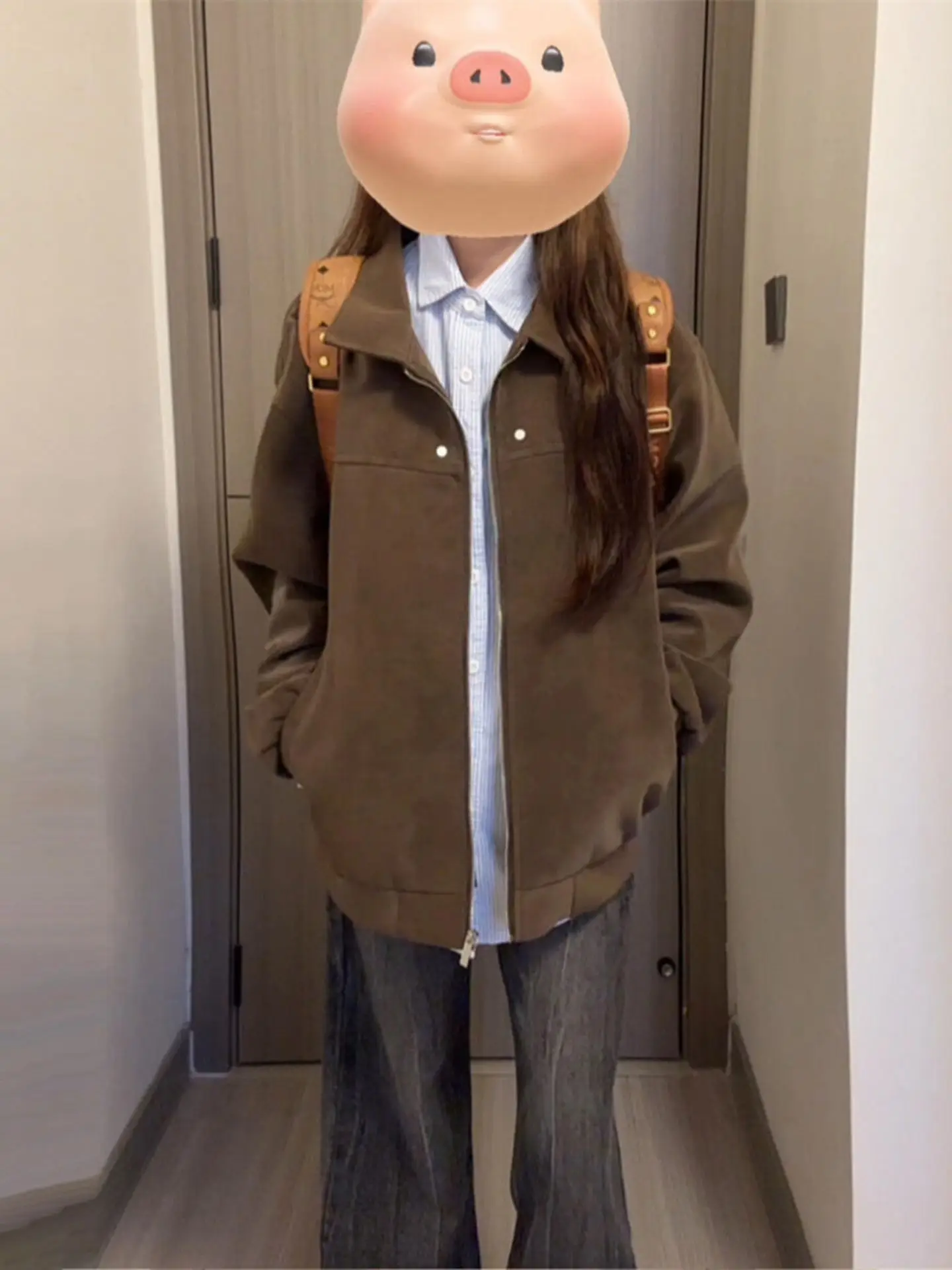 

Американская коричневая кожаная куртка-бомбер с отложным воротником для женщин, парная модель, свободный крой, ветрозащитная, повседневная одежда