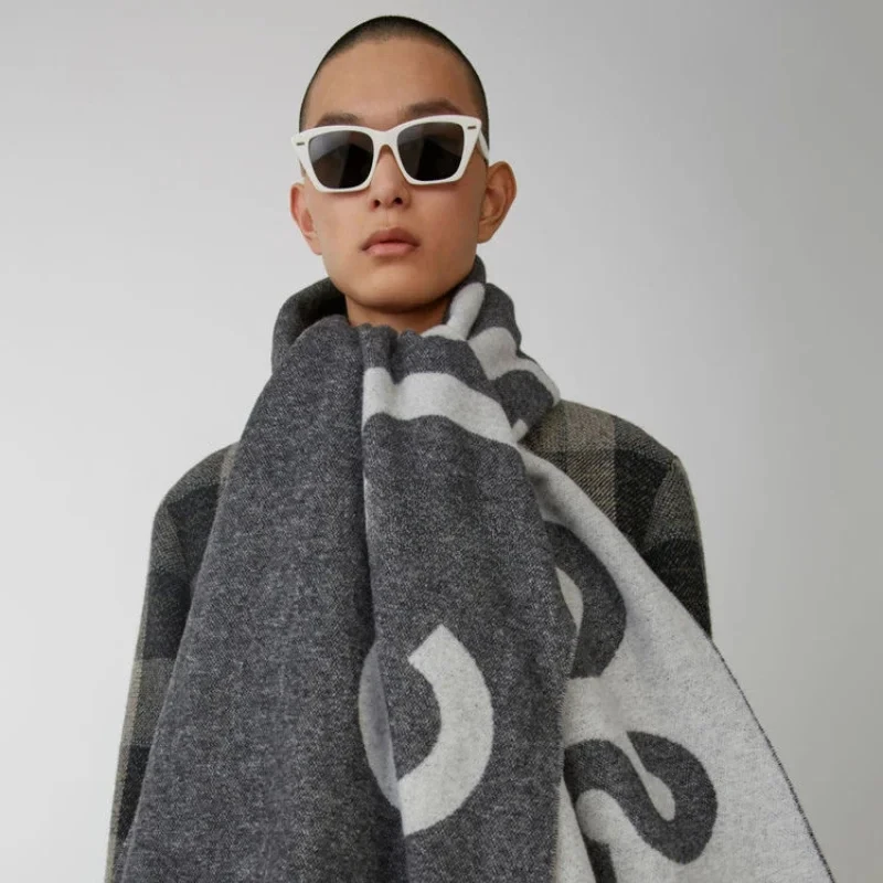 New Luxury Designer Imitation Cashmere Scarf Women Jacquard Shawl Large Winter Keep Warm Cachecol Feminino Inverno