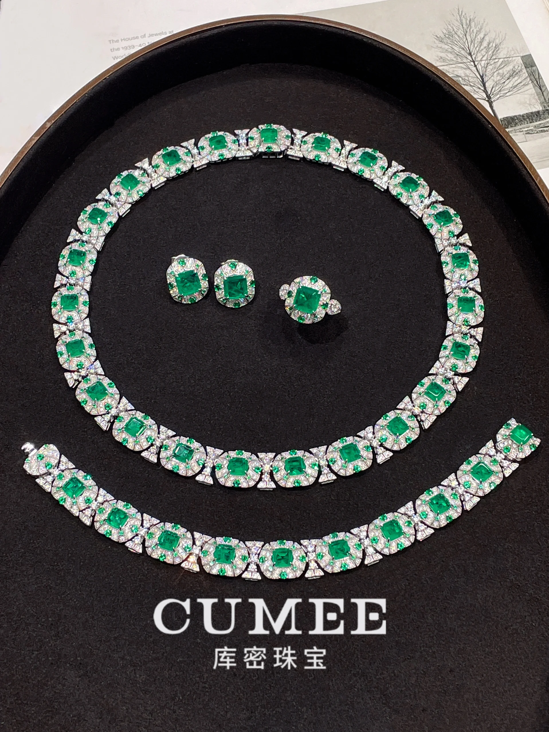 CUMEE Classic Full Diamond Luxury Cultivated Synthetic Emerald Bracelet. Women Fine Jewelry 925 Silver Gold-plated