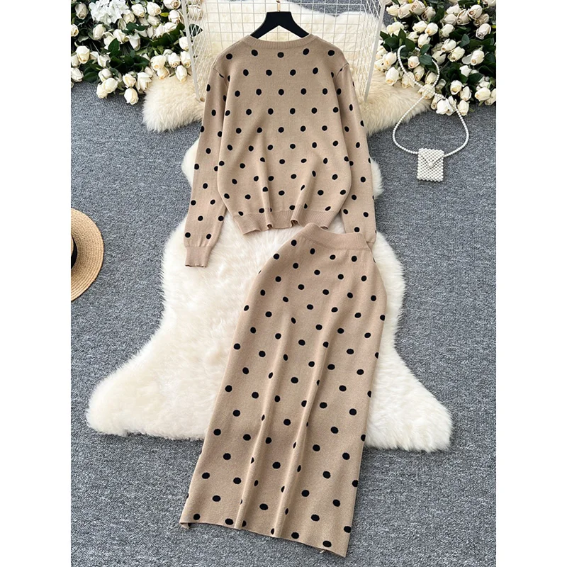 Women's Autumn Suit Two Piece High-end Round Neck Versatile Polka Dot Knit Sweater Jacket with Hip Hugging Skirt TP009