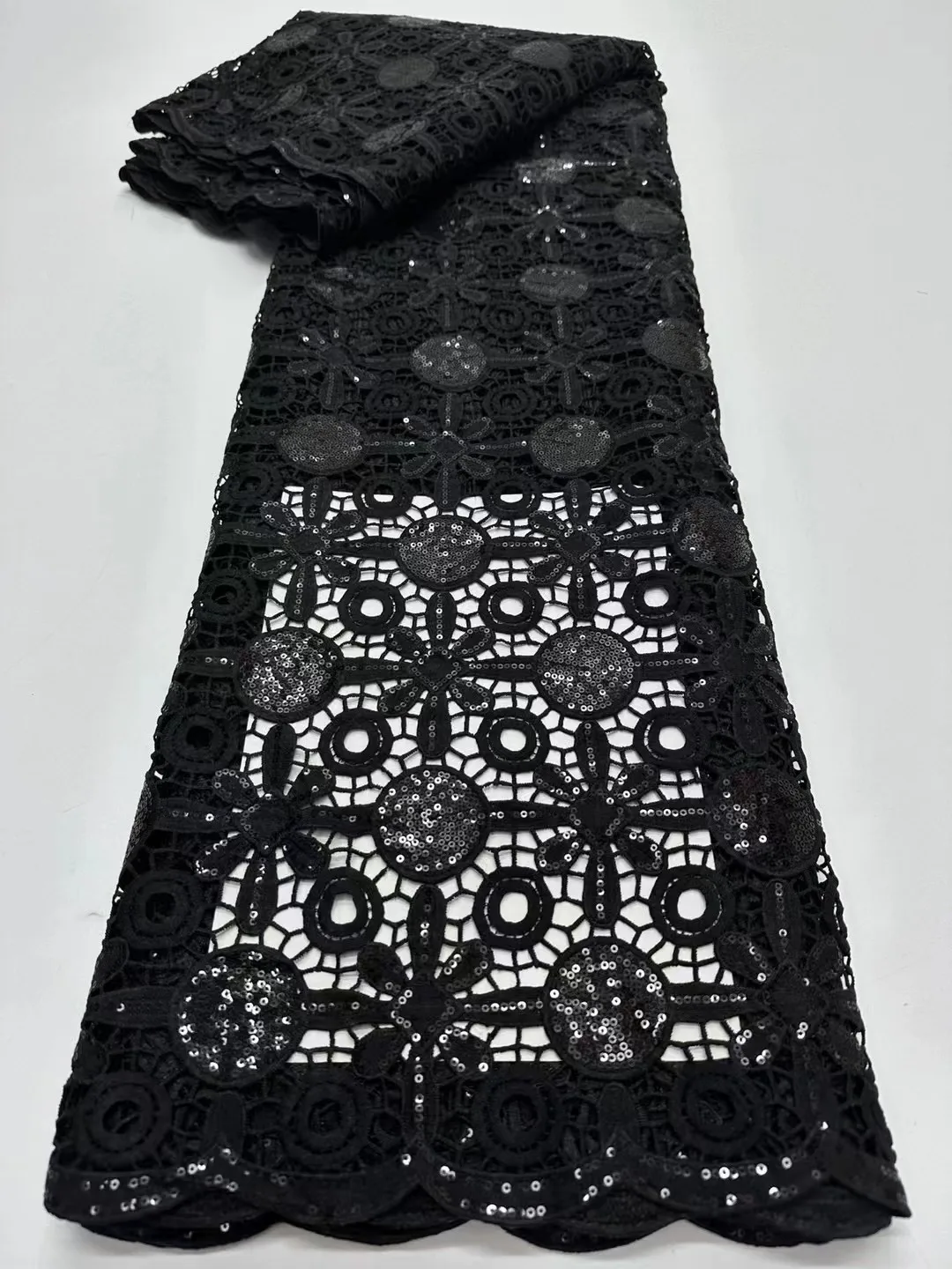 

African Guipure Cord Flocking Lace Fabric 2024 High Quality Nigerian Water Soluble Sequins Lace Fabric For Women Party Dress Sew