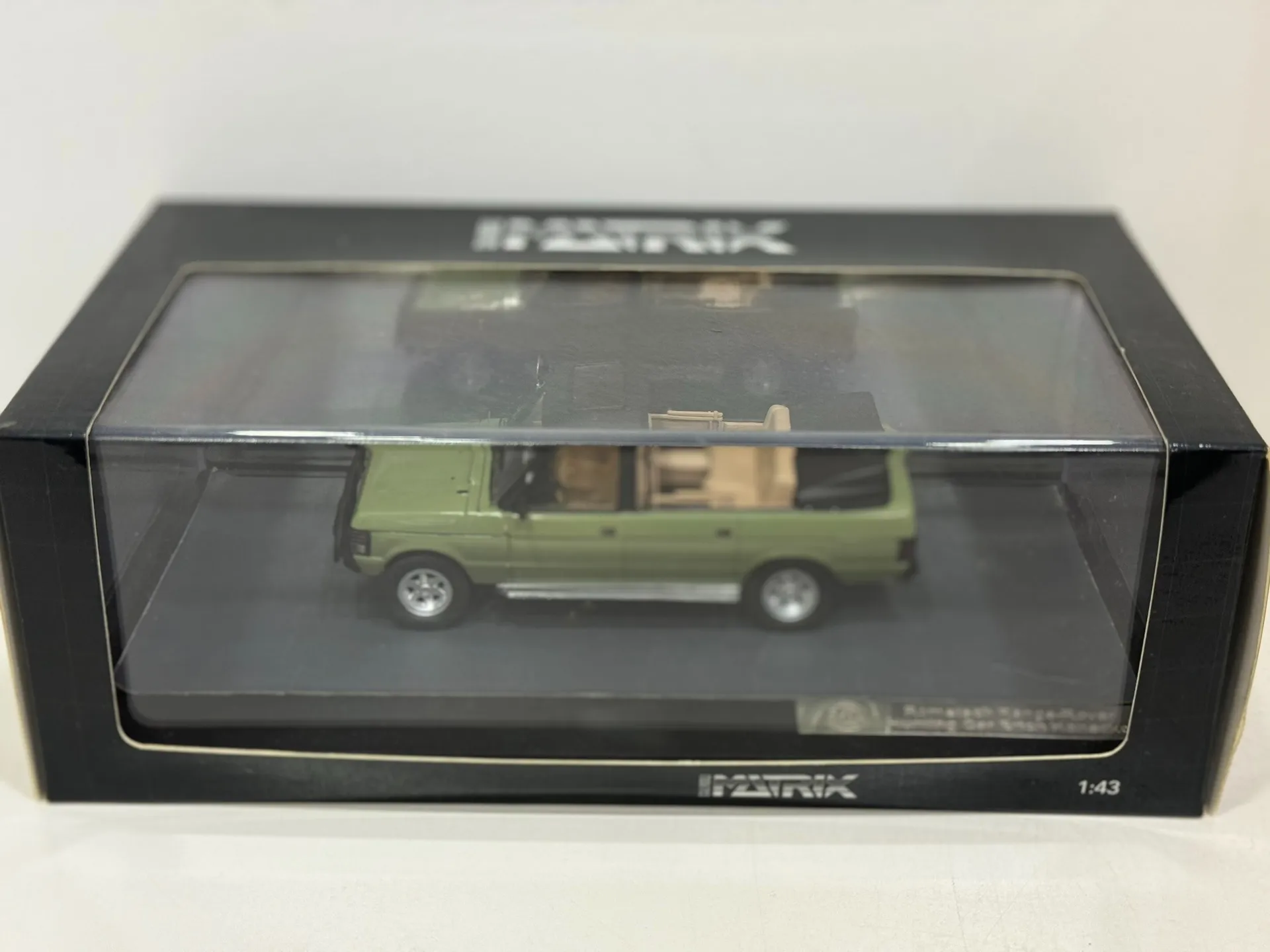 

Diecast Matrix 1/43 Scale Range Rover Rometsch Hunting Car Honecker Car Model Collectible Toy Gift Souvenir Display Ornament