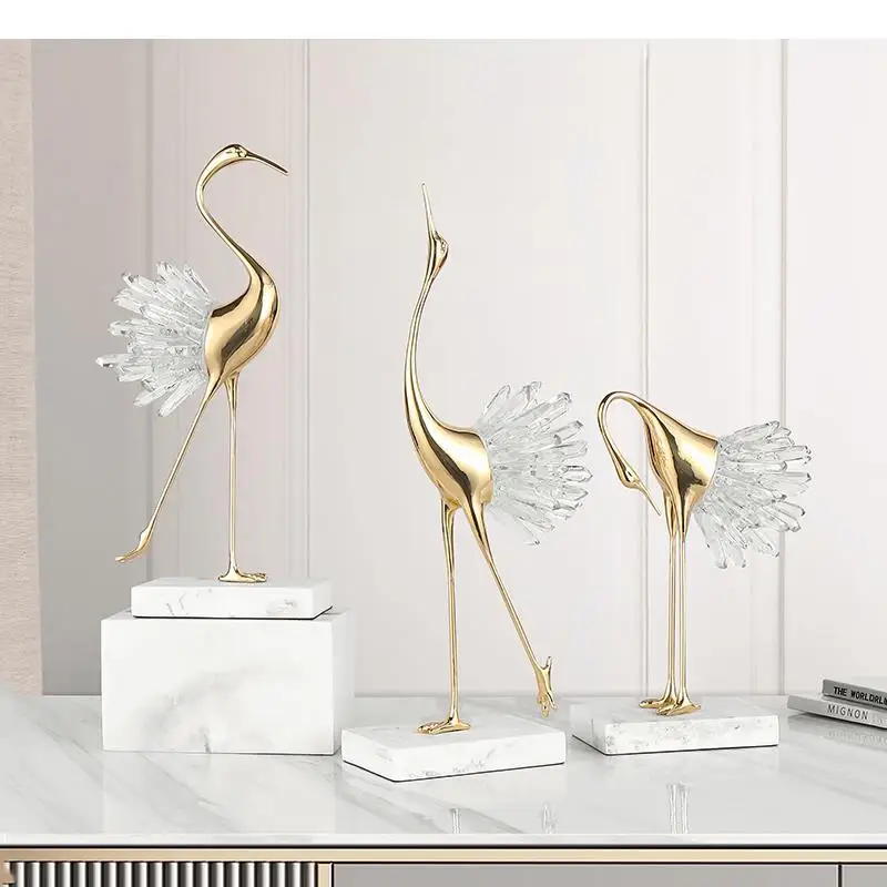 Simulierte Tierskulptur Goldener Kristallkranich aus Harz und Achat Moderne Heimdekoration Accessoires