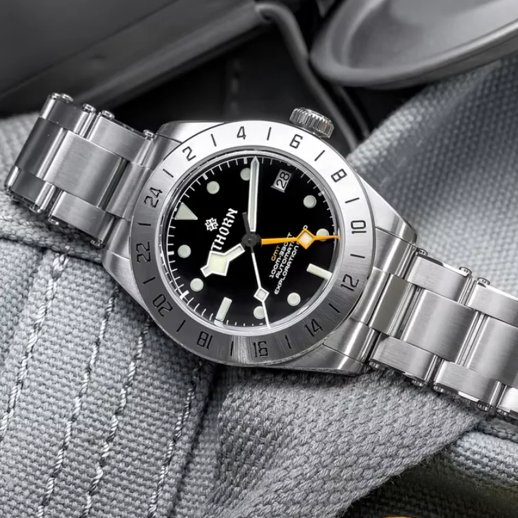 

THORN Men Automatic Watch 39MM GMT Mechanical Wristwatch Diver 100M Waterproof C3 Luminous Sapphire Mirror NH34
