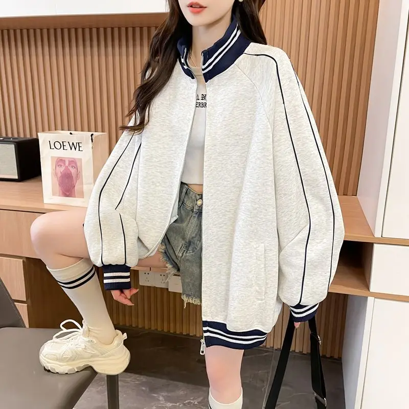 Giacca da baseball coreana rilassata foderata in peluche da donna Colletto alla coreana Cappotto invernale sportivo allentato Abbigliamento donna
