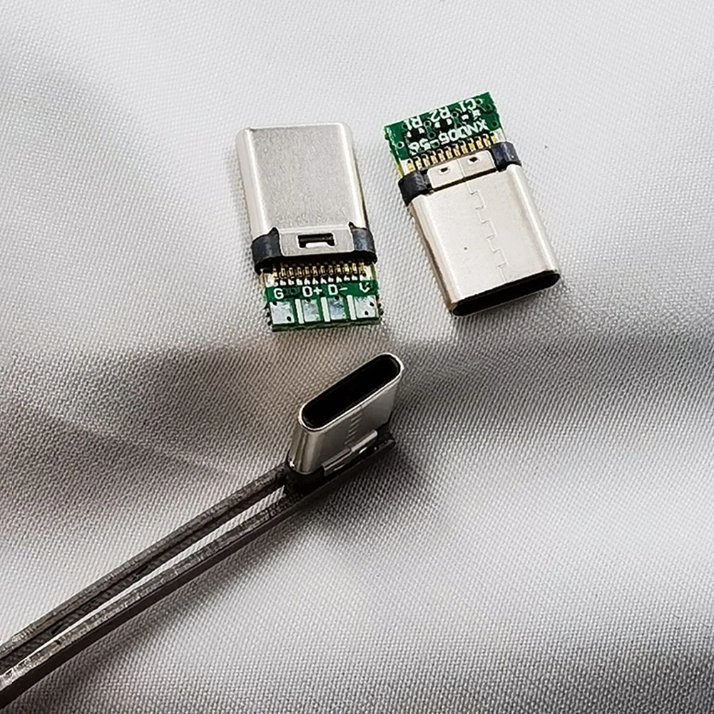 PCBボードタイプCオスプラグ,黒と白のハウジングを備えた溶接ライン,USB 3.1, 5v,4針,電気機器部品